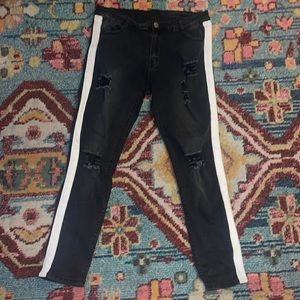 SHEIN Distressed Jeans L